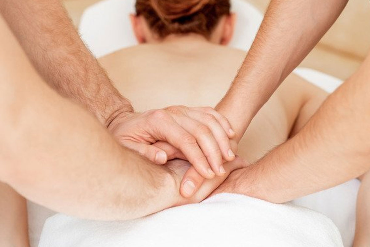 Four hand massage in calangute goa